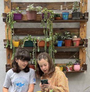 Eloisa y la niñas tomen un helado de Gonzalo García-Pelayo 5