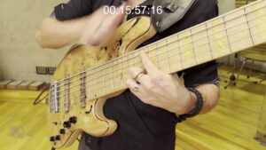 Cantar Desnuda Muisico