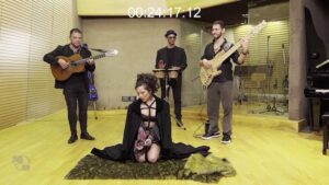 Cantar Desnuda Musicos 24.17