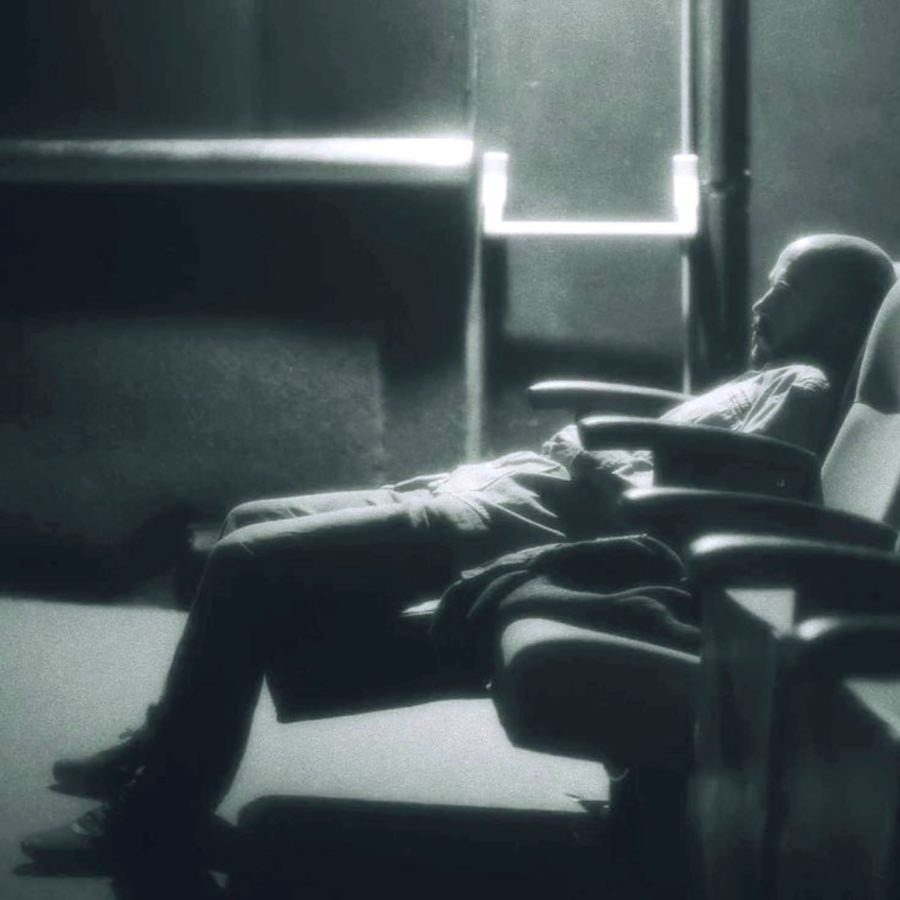 La Noche Esta Marchandose