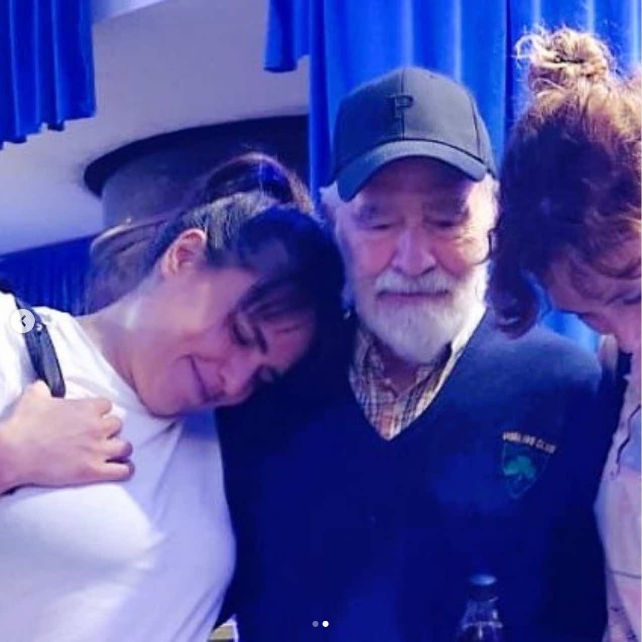 Gonzalo García-Pelayo Con Gabriela y Lara Actrices 2